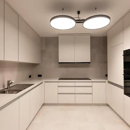 Appartement Henry's Appt With A Private 411 - Shared Kitchen *